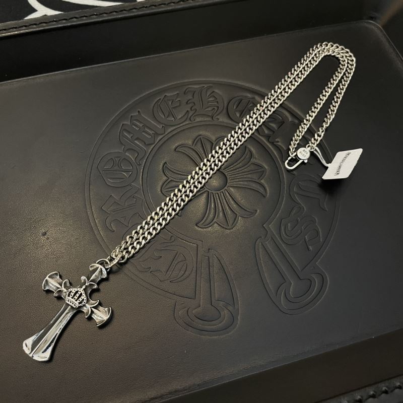 Ch*0me He**ts necklaces
